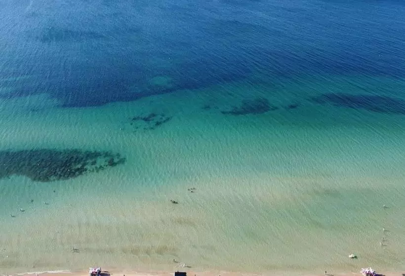 ホテル Gold Beach