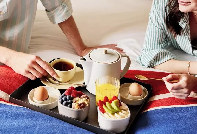 ホテル Grand Mess Clermont Ferrand