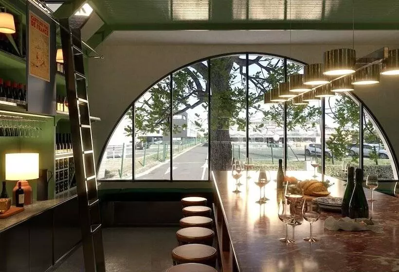 ホテル Grand Mess Clermont Ferrand