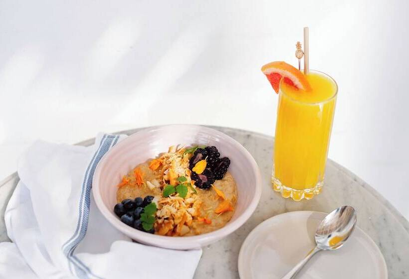 Отель Halcyon House