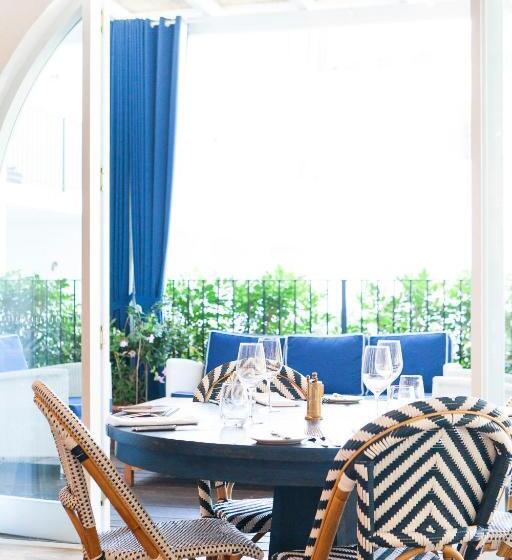 Отель Halcyon House