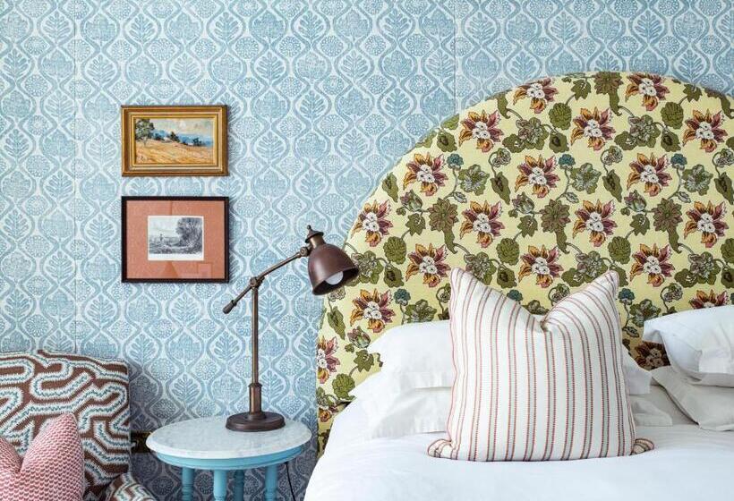 Отель Halcyon House