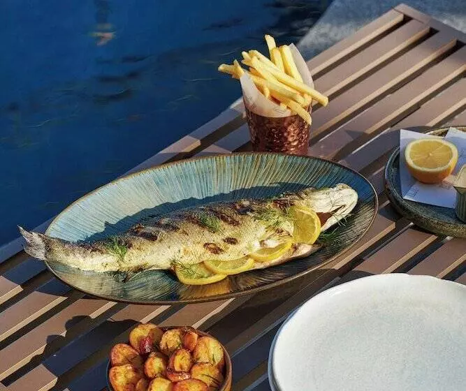 هتل Me Malta by Meliá