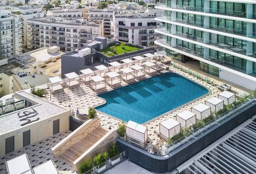 هتل Me Malta by Meliá