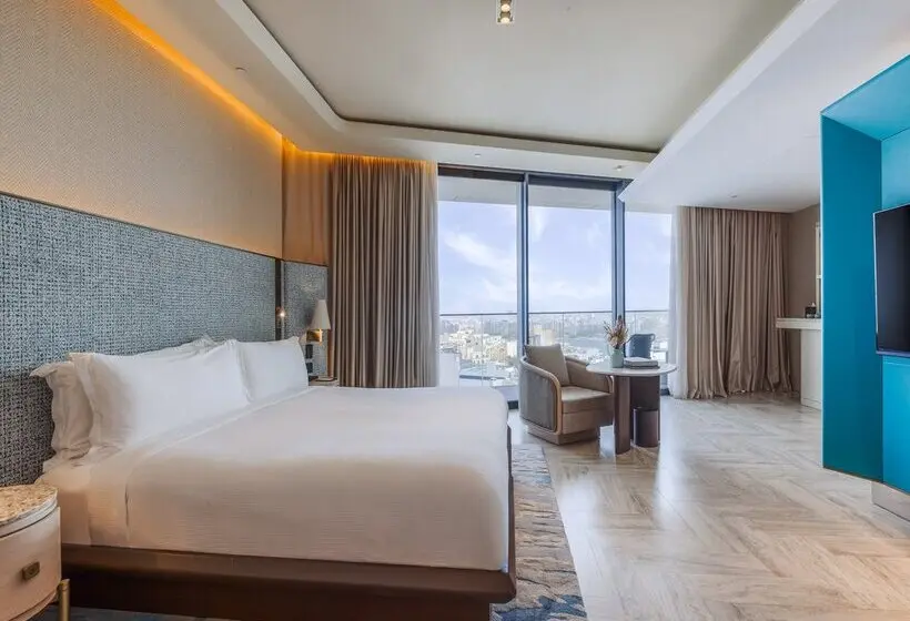 هتل Me Malta by Meliá