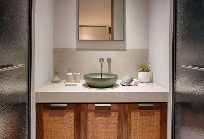 هتل Royal Hideaway Corales Villas