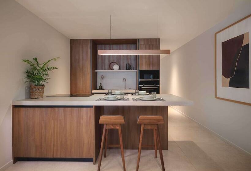 هتل Royal Hideaway Corales Villas