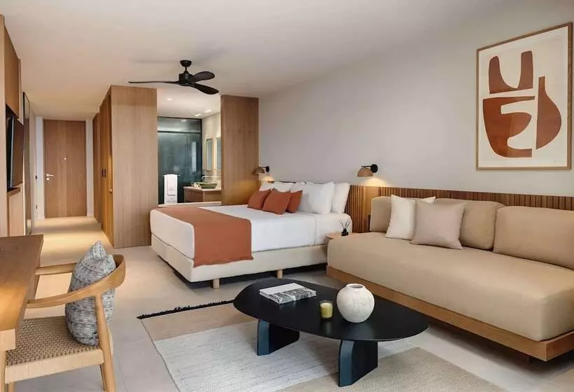 Hotelli Royal Hideaway Corales Villas