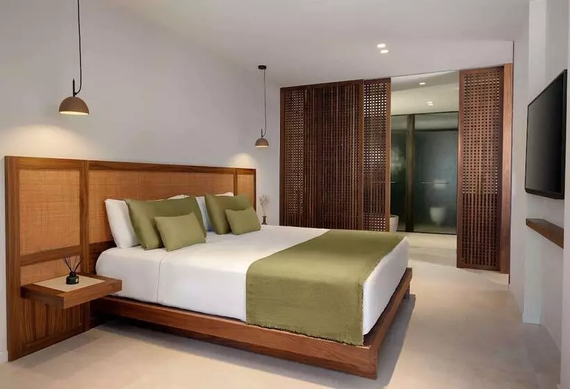 Hotelli Royal Hideaway Corales Villas