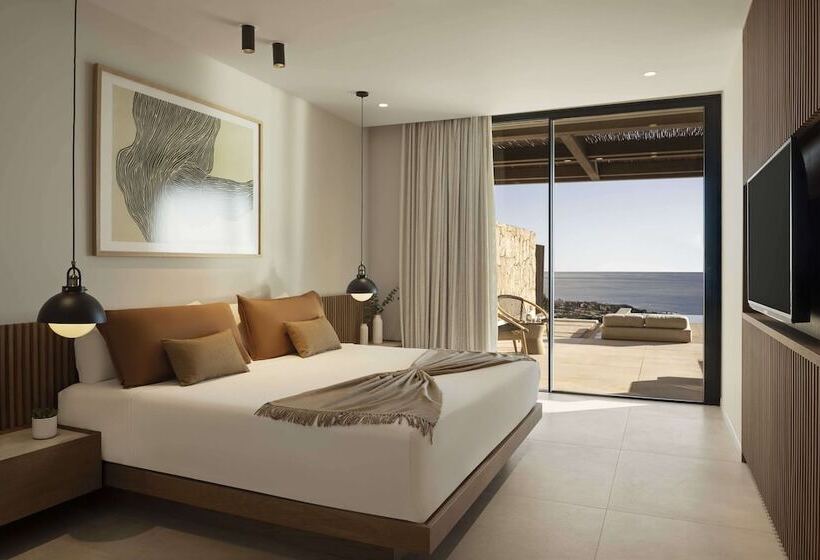 هتل Royal Hideaway Corales Villas