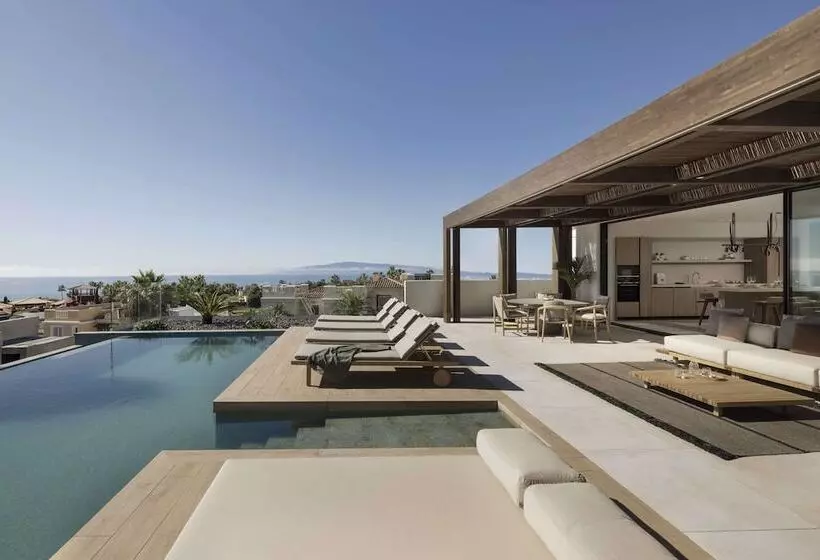 Hotelli Royal Hideaway Corales Villas