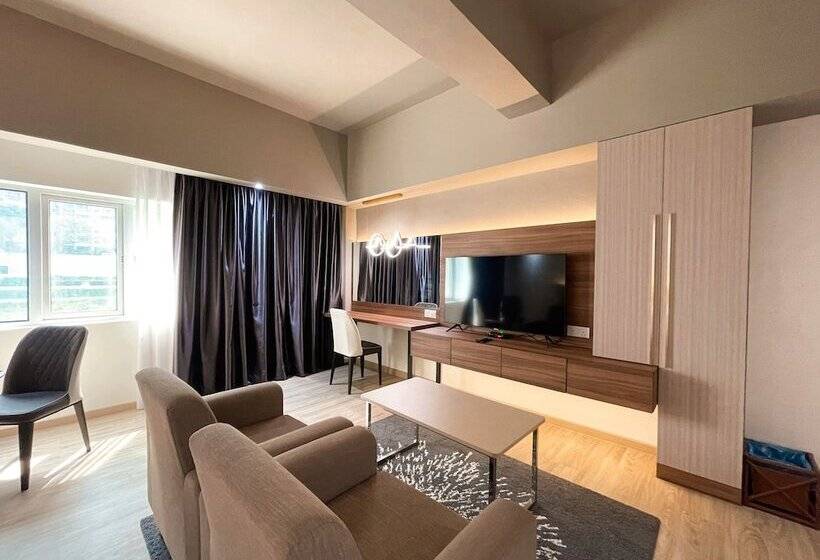 בית מלון כפרי The Avenue M Johor Bahru