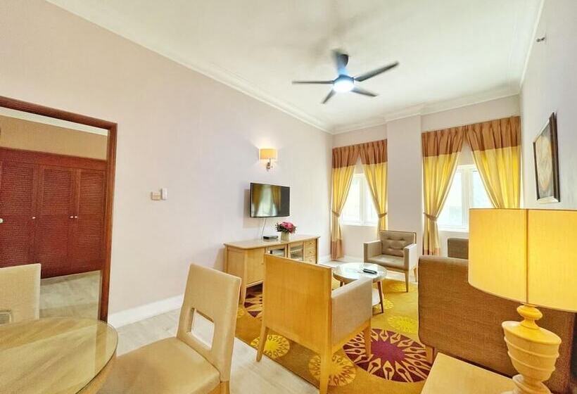 בית מלון כפרי The Avenue M Johor Bahru