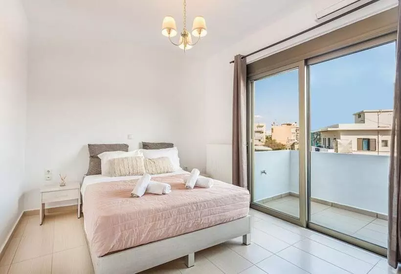 Iriana's Apartments In Center