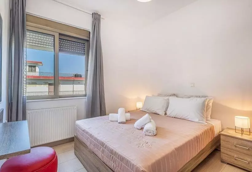 Iriana's Apartments In Center