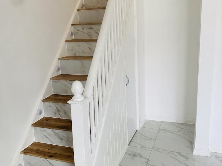 住所 Inviting 4 Bed House In Leeds