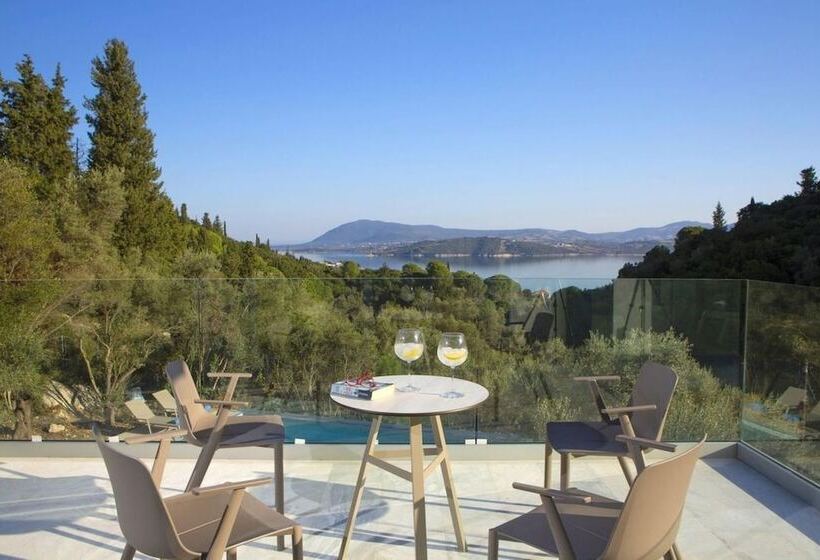 Villas Harriet With Sea View And Near The Sea