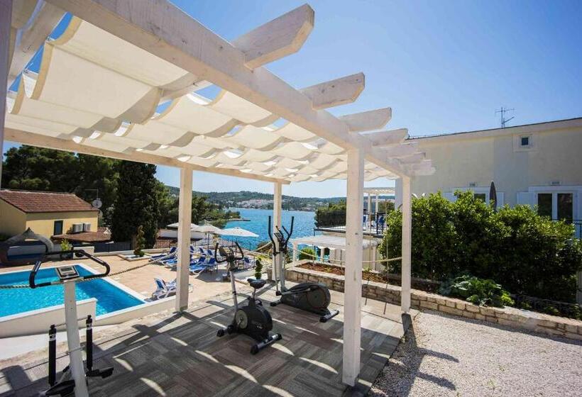 Bed and Breakfast Boutique Guesthouse Sveti Petar, On The Beach, Heated Pool & Boat Berth Adult Only