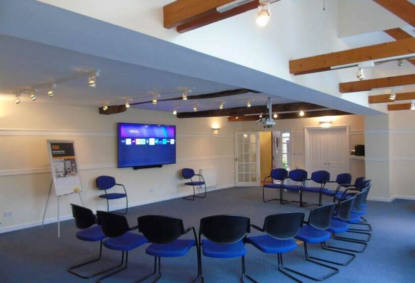 민박 Chelsea Parkfields