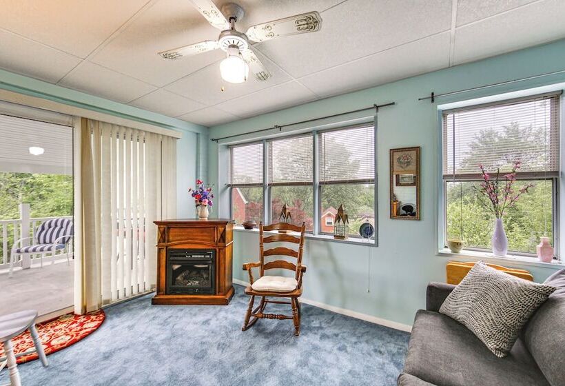 Charming West Mifflin House   3 Mi To Kennywood!