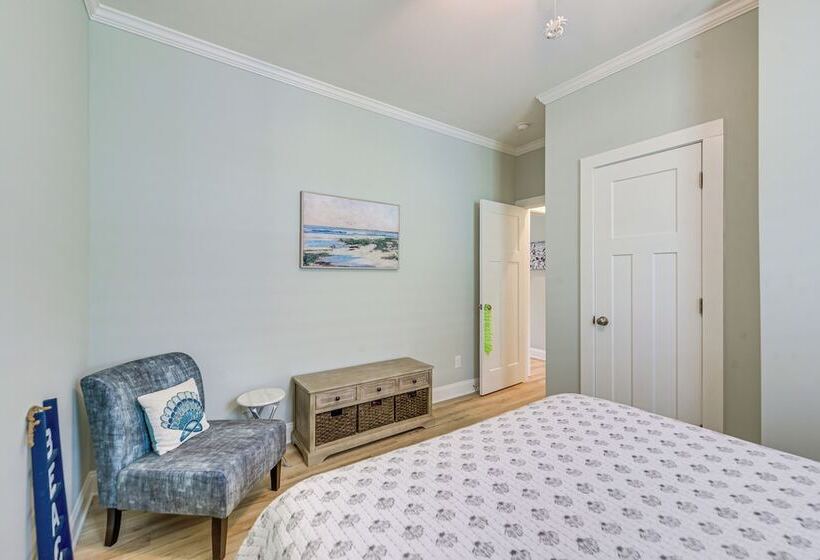 Coastal Home In Shallotte W/ Grill: Near Golfing!