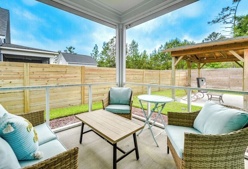 Coastal Home In Shallotte W/ Grill: Near Golfing!