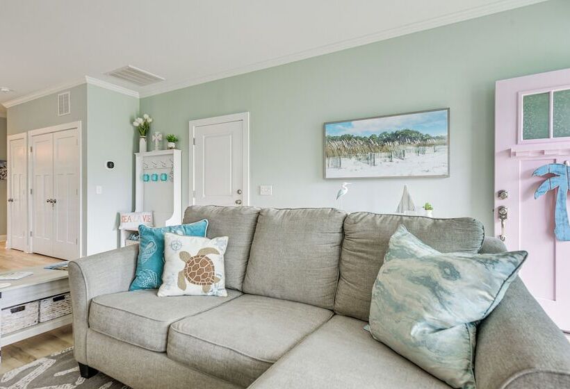 Coastal Home In Shallotte W/ Grill: Near Golfing!