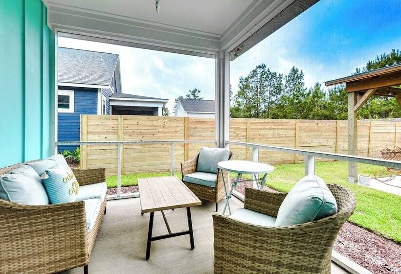 Coastal Home In Shallotte W/ Grill: Near Golfing!