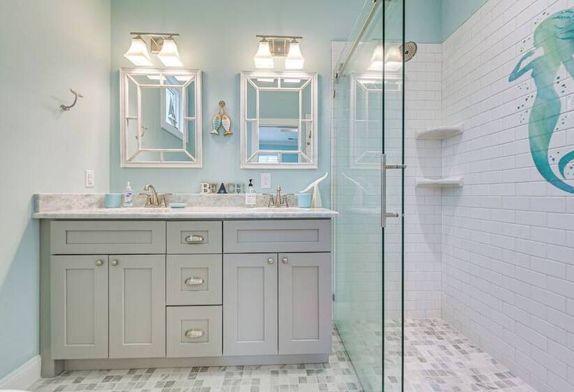 Coastal Home In Shallotte W/ Grill: Near Golfing!