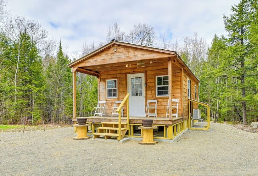 Cozy Brownville Cabin: 2 Mi To Schoodic Lake!