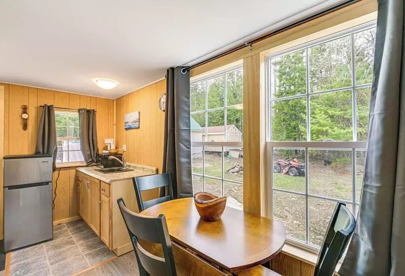 Cozy Brownville Cabin: 2 Mi To Schoodic Lake!
