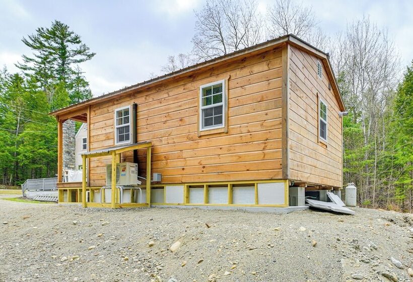 Cozy Brownville Cabin: 2 Mi To Schoodic Lake!
