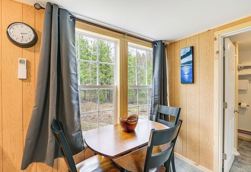 Cozy Brownville Cabin: 2 Mi To Schoodic Lake!