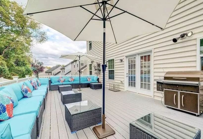 Game Room + Gym: Downtown Dc Home!