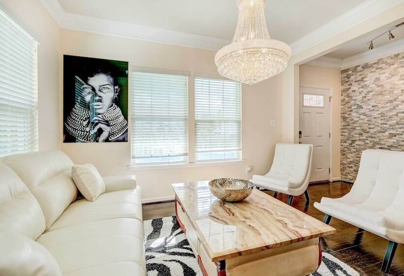 Game Room + Gym: Downtown Dc Home!