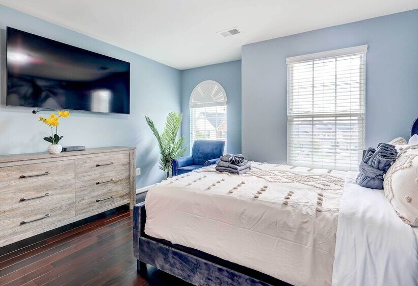 Game Room + Gym: Downtown Dc Home!