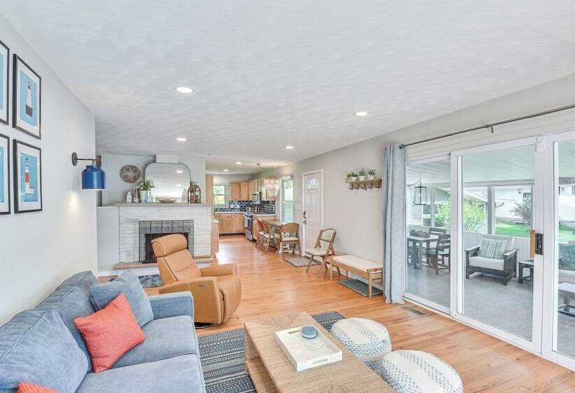 Home On Little Paw Paw Lake W/ Hot Tub & Dock!