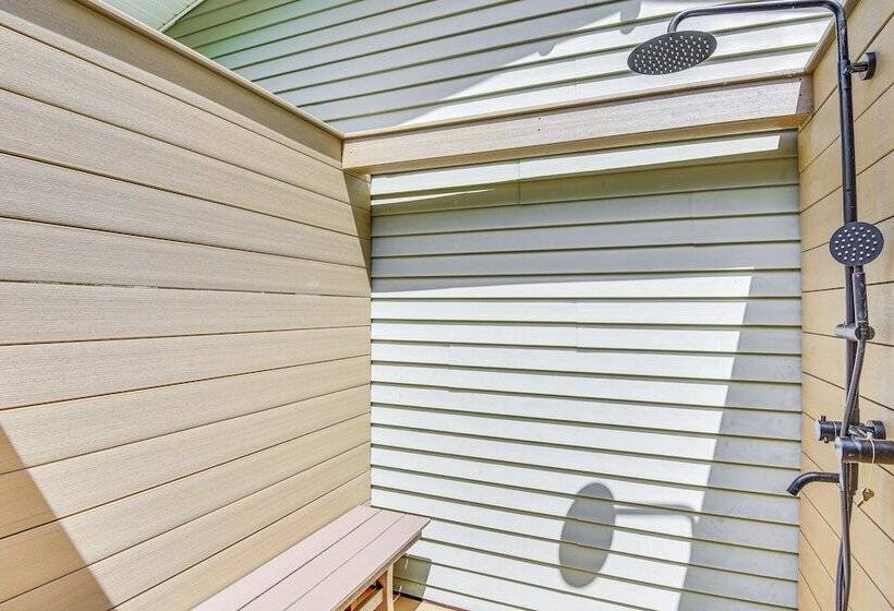 Home On Little Paw Paw Lake W/ Hot Tub & Dock!