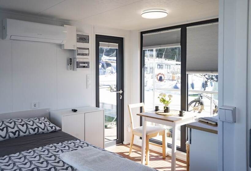 호텔 Almalo Floating House   Casa Galleggiante