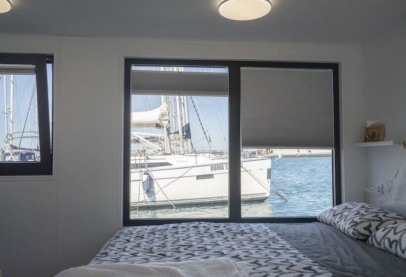 호텔 Almalo Floating House   Casa Galleggiante