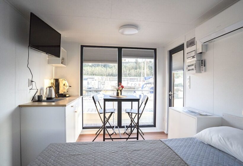 호텔 Almalo Floating House   Casa Galleggiante