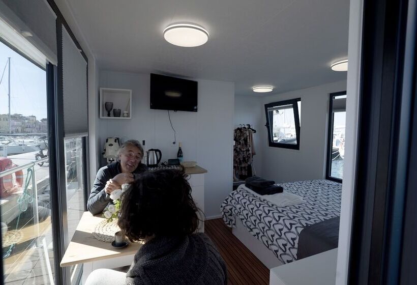 호텔 Almalo Floating House   Casa Galleggiante