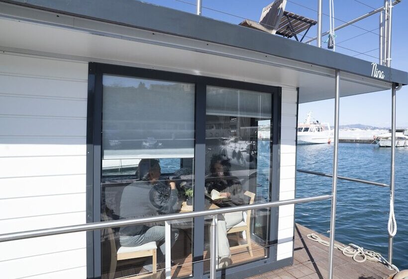 호텔 Almalo Floating House   Casa Galleggiante