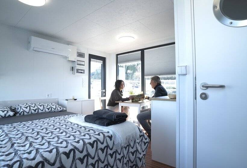 호텔 Almalo Floating House   Casa Galleggiante