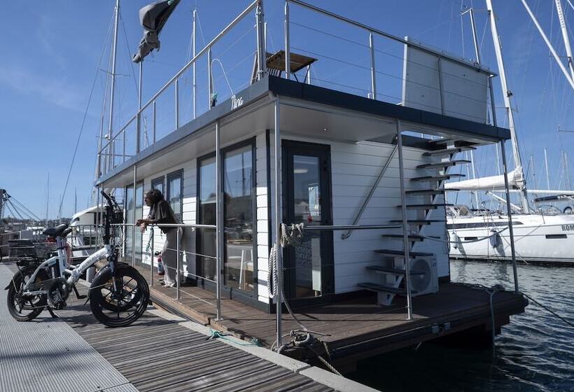 호텔 Almalo Floating House   Casa Galleggiante