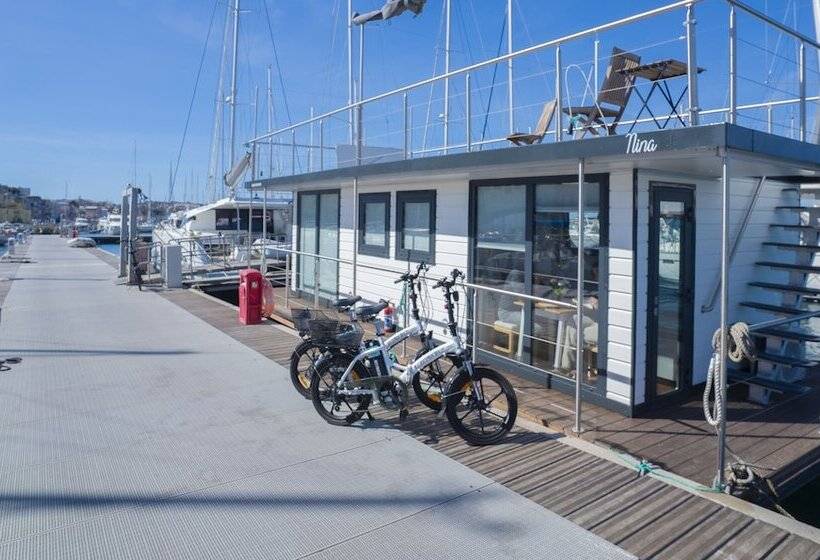 호텔 Almalo Floating House   Casa Galleggiante