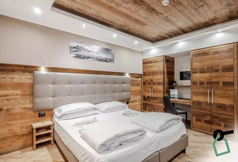 Hotelli Hotiday Room Collection   Sauze Assietta