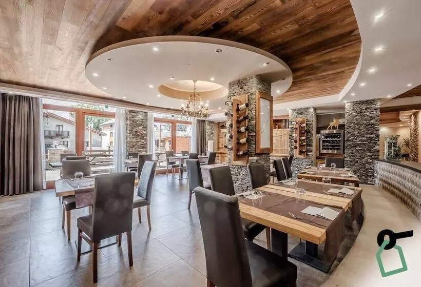 Hotelli Hotiday Room Collection   Sauze Assietta