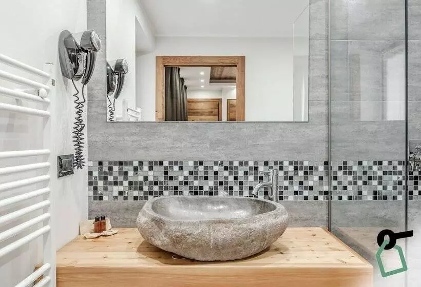 Hotelli Hotiday Room Collection   Sauze Assietta