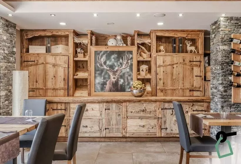 Hotelli Hotiday Room Collection   Sauze Assietta